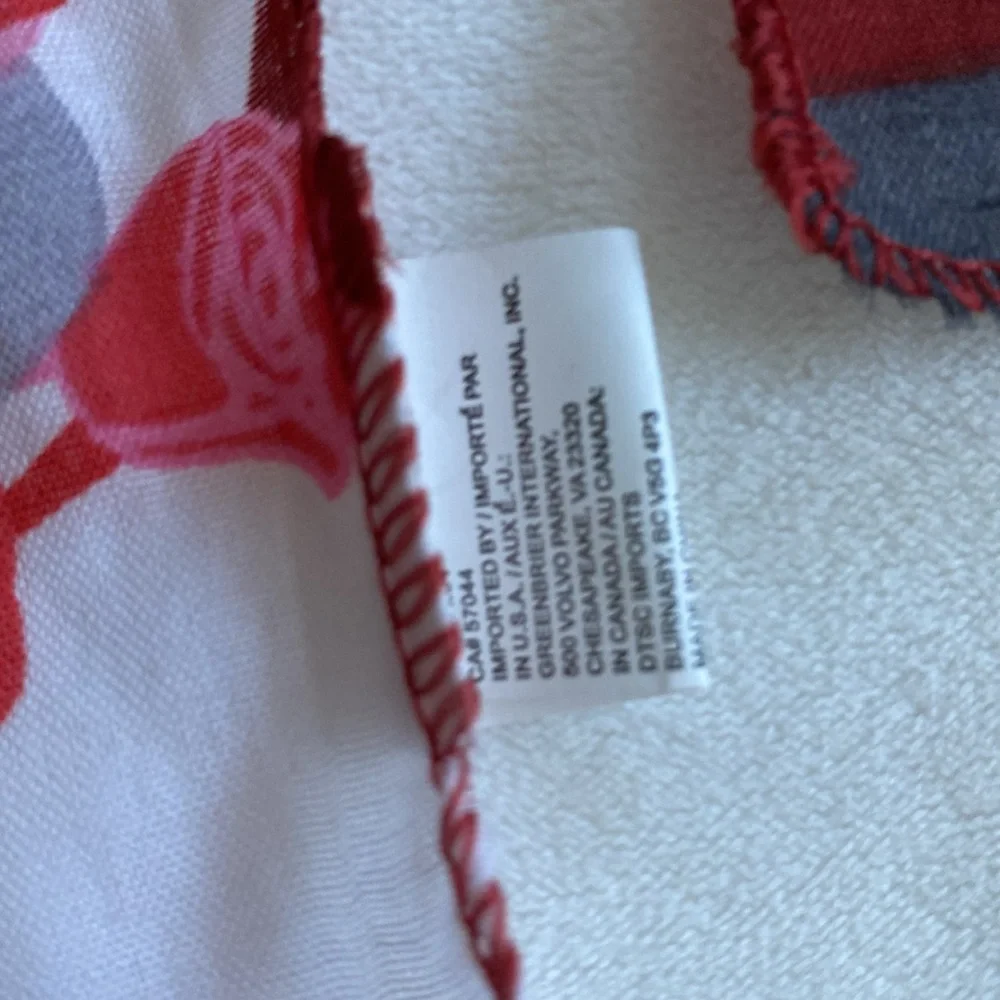 Red Heart Pattern Scarf‎ RED SCARF ECHARPE 60 IN X 11 IN.